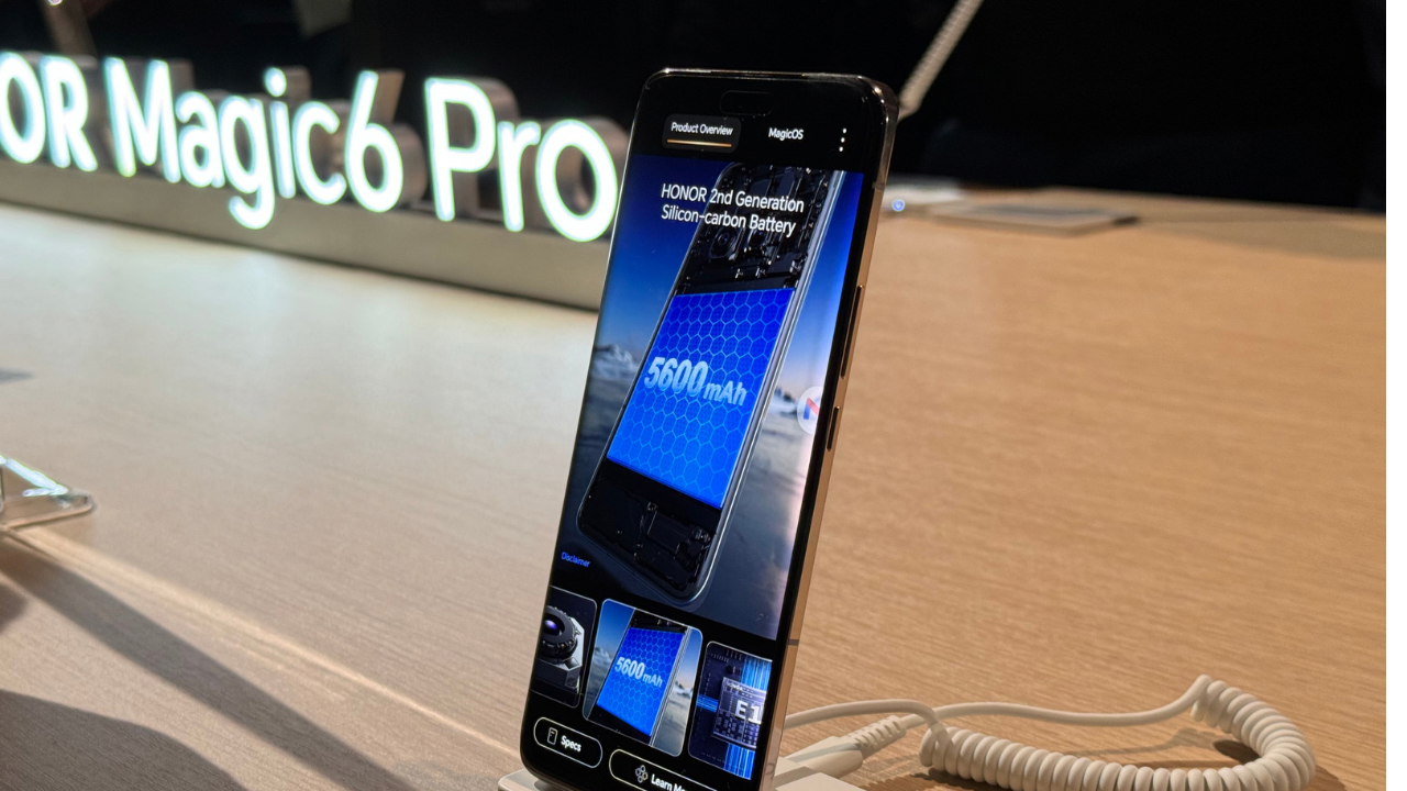 Video: MWC 2024: Honor presenta el Magic 6 Pro y su nueva estrategia  multiescenario, con la IA en el centro