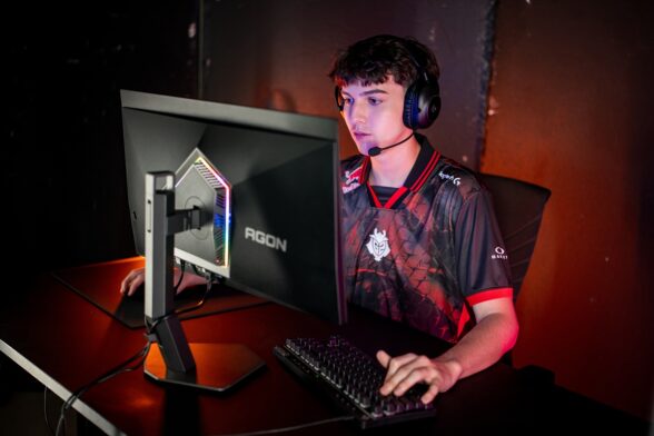 G2 r6 wojciechwandzel 2 800