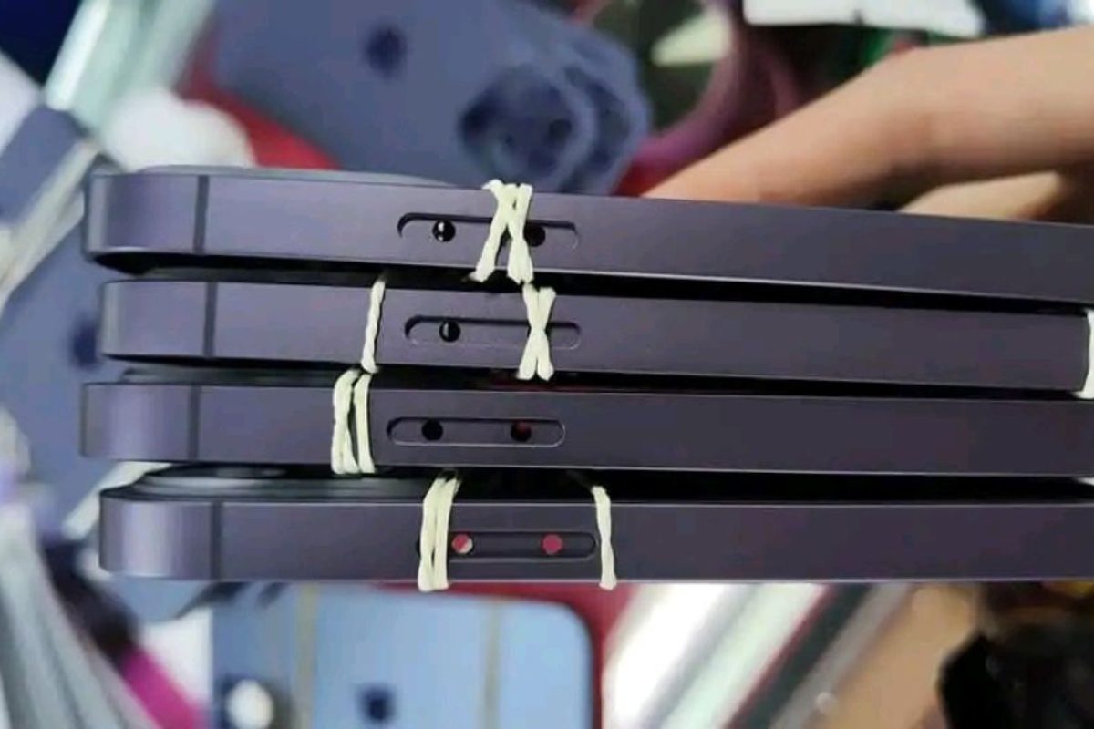 imagen del iphone 15 pro con el nuevo sistema de botones de volumen