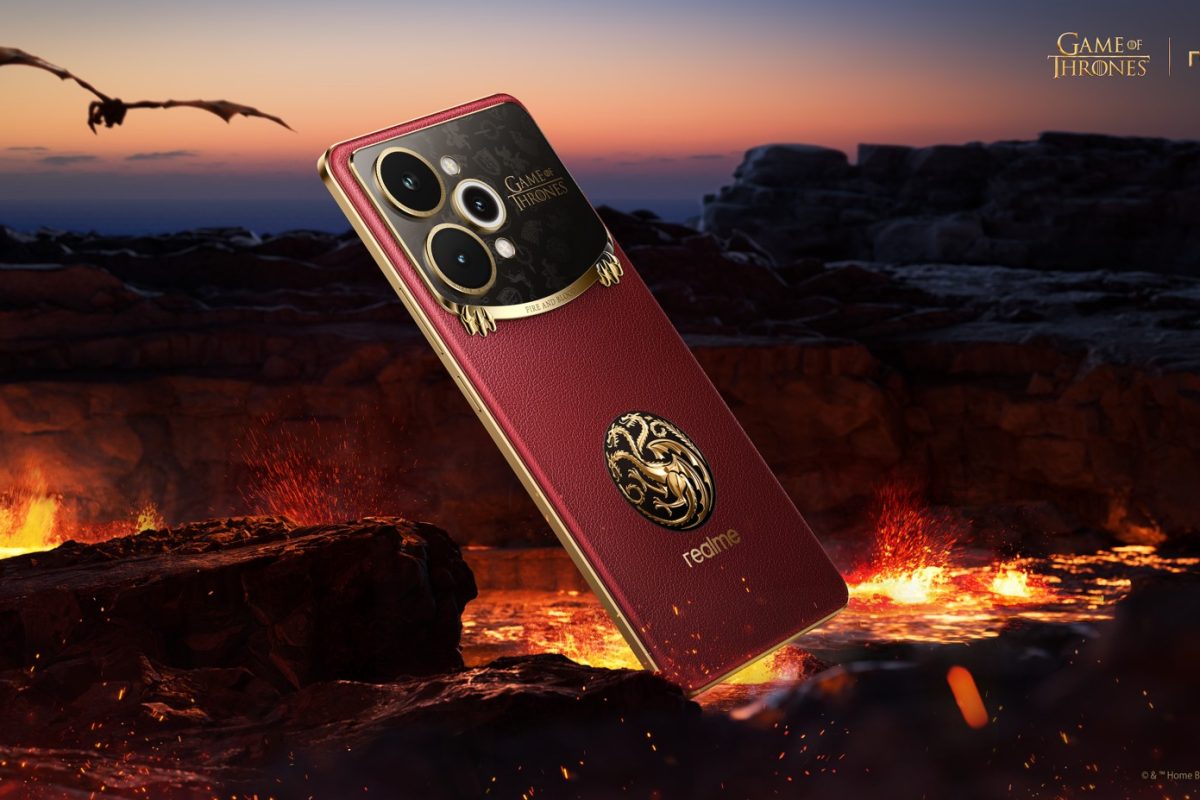 realme GoT edition_Color changing-Red leather